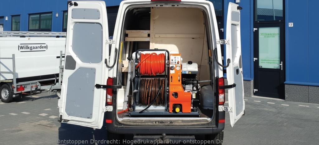 Hogedrukapparatuur ontstoppen Dordrecht: Zelf of specialist?