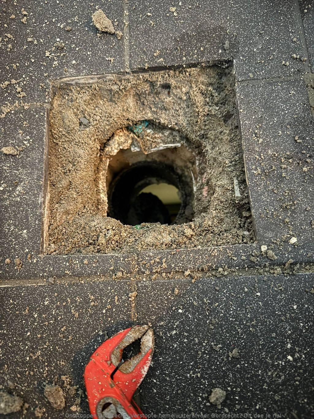 Verstopte hemelwaterafvoer Dordrecht? Dit doe je nu!